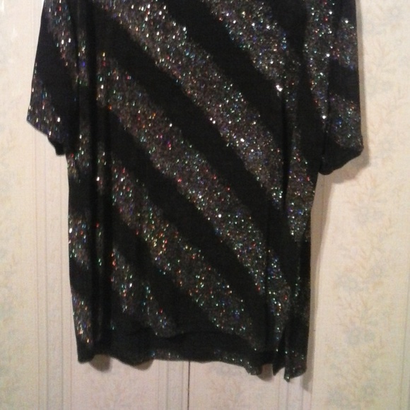 HOST PICK* WOMAN BLACK with SILVER GLITTER TOP - Picture 5 of 5